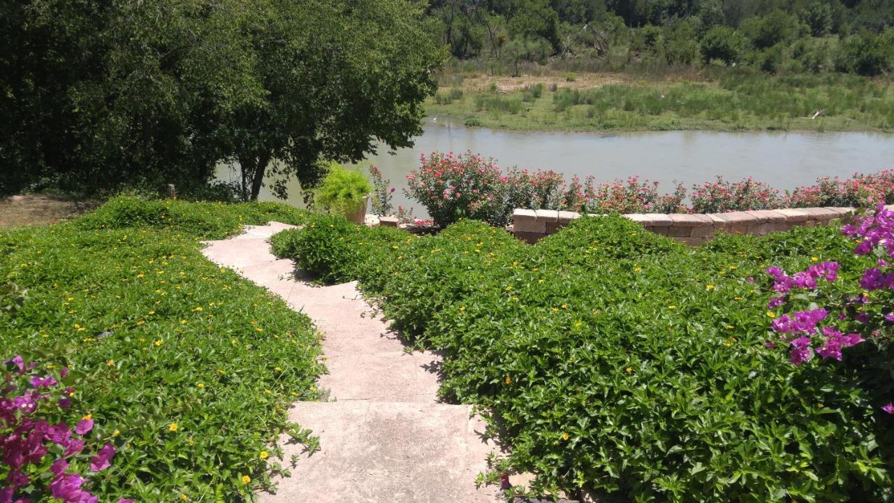 The Perry Riverhouse 巴斯特罗普 外观 照片